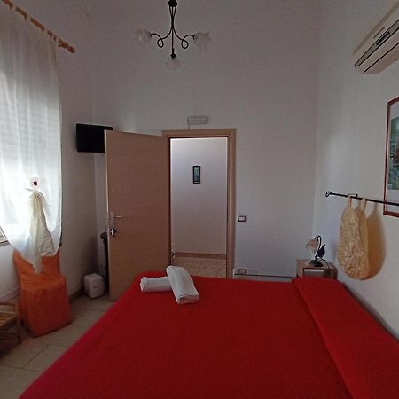 Casa Rosati Bed & Breakfast Sampieri Exterior photo